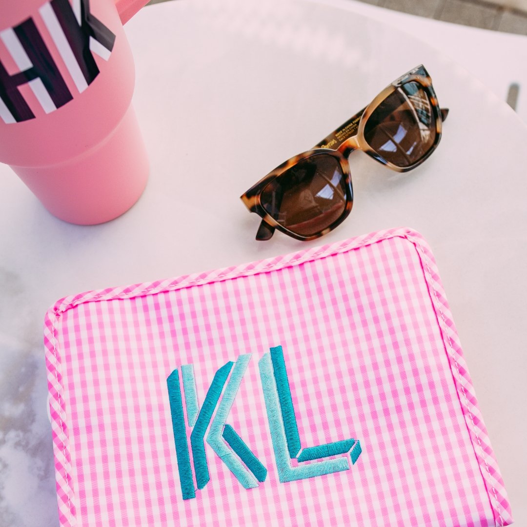 6 Travel Accessories You Need For Your Next Road Trip - Sprinkled With Pink