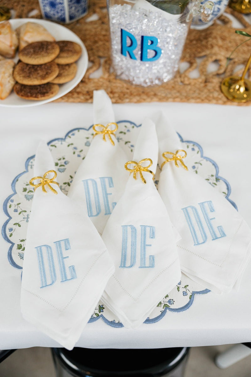 Embroidered Monogram Dinner Napkin Set