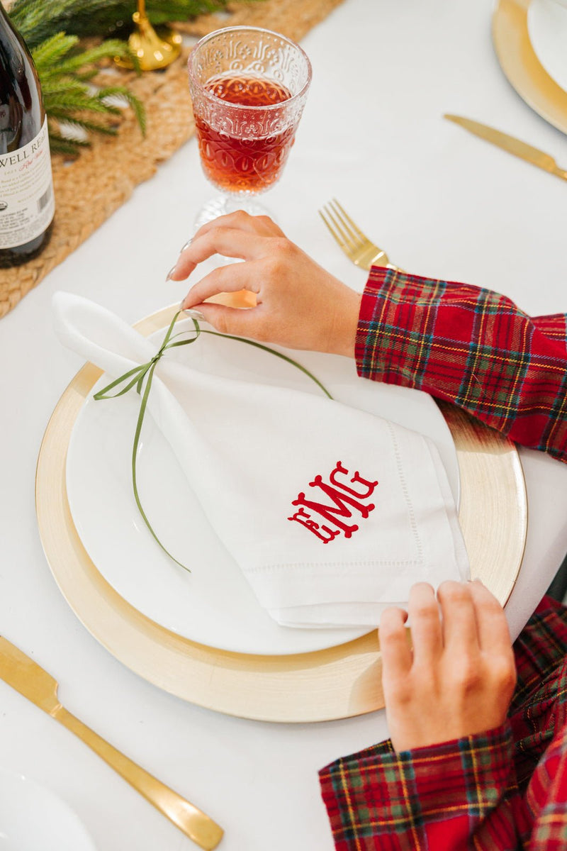 Embroidered Monogram Dinner Napkin Set