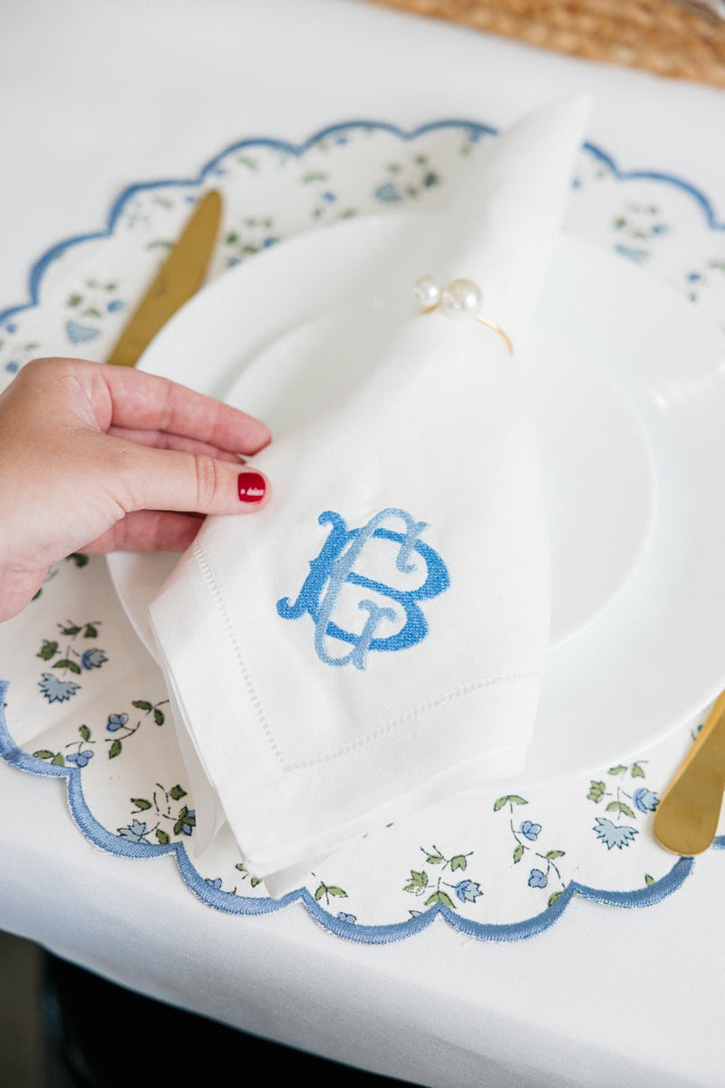 Embroidered Monogram Dinner Napkin Set