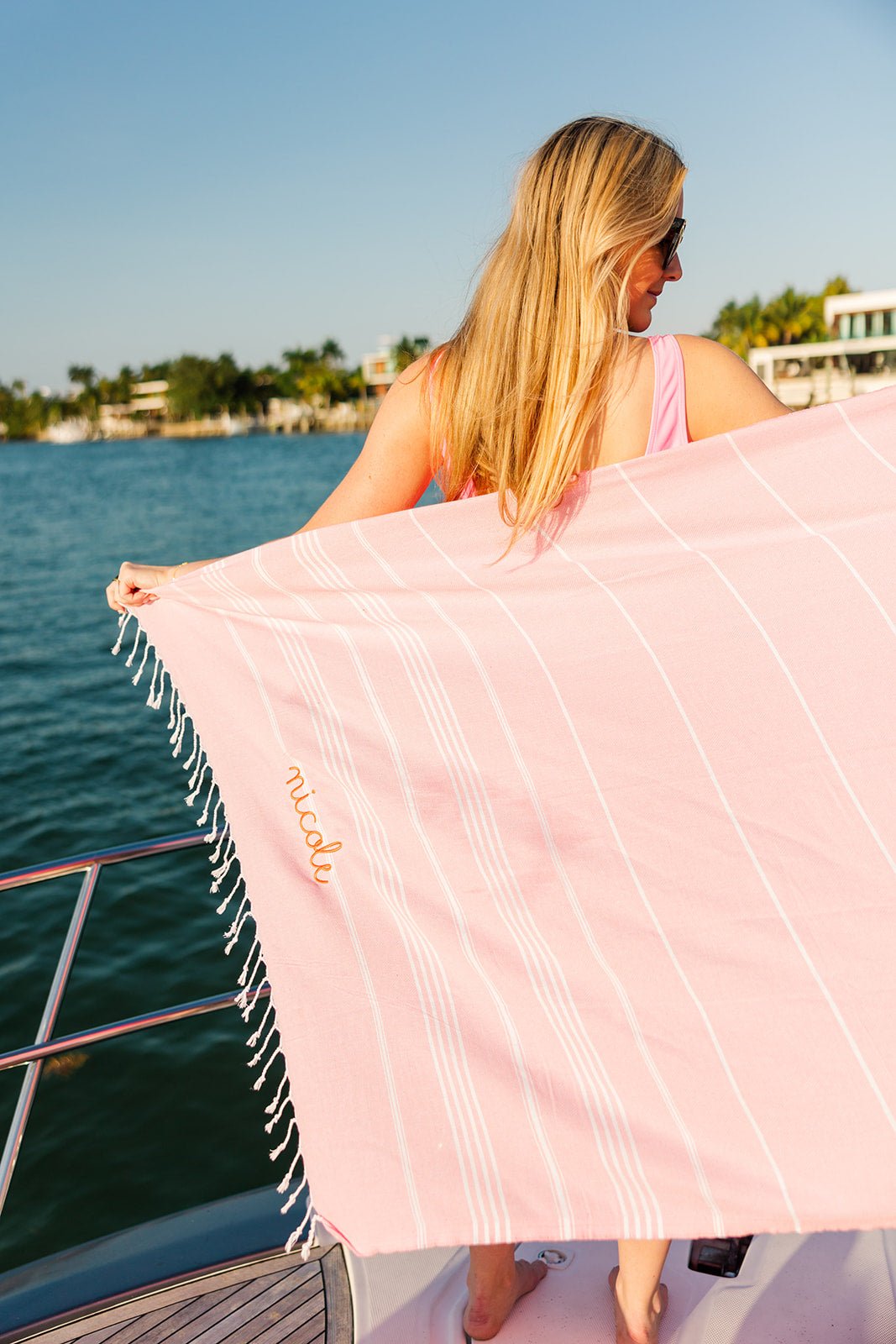 FREE BEACH BLANKET (You're welcome) - Victoria's Secret Email Archive